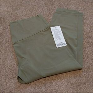 Lululemon leggings.